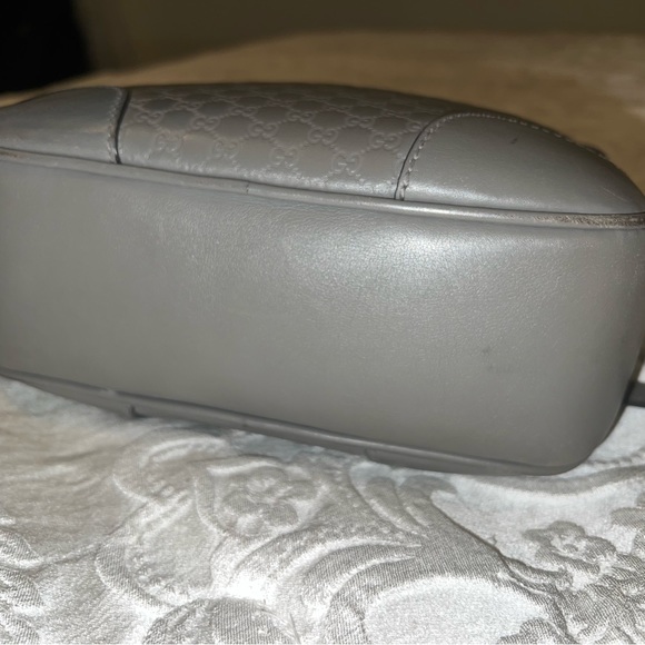 Authentic GUCCI Gray Leather Microguccissima Bree Messenger Camera Crossbody Bag - Picture 6 of 16